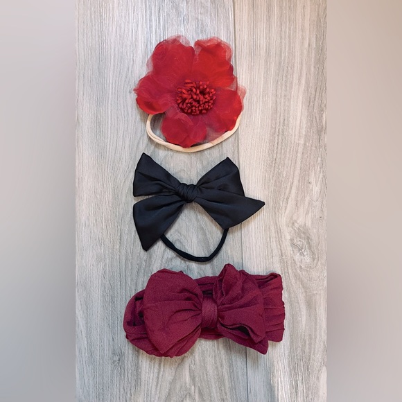 BUNDLE: Baby Girl Christmas/Winter Bows - Picture 5 of 6